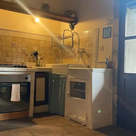 Casa vacanze Fiorire Casale Olistico Attigliano